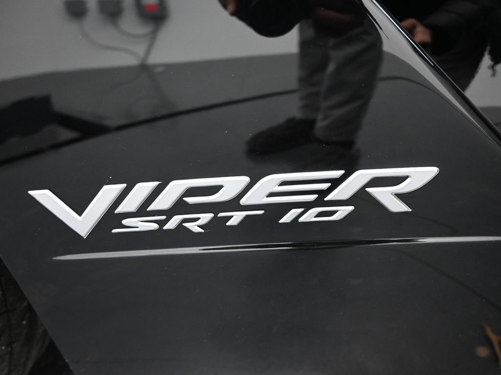 Used 2006 Dodge Viper SRT-10 image 18