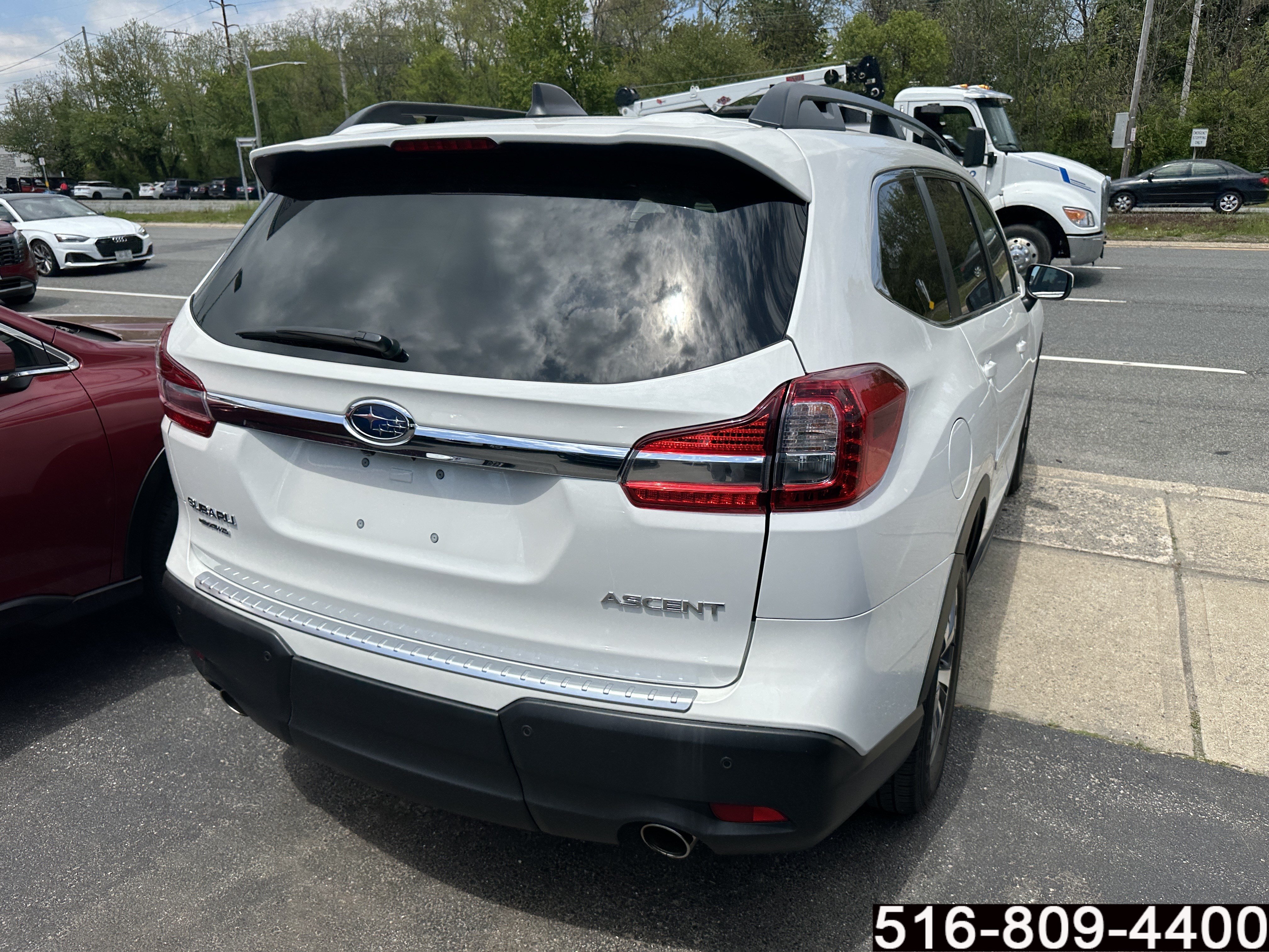 Used 2021 Subaru Ascent Premium w/ Convenience Package AWD/4WD image 4