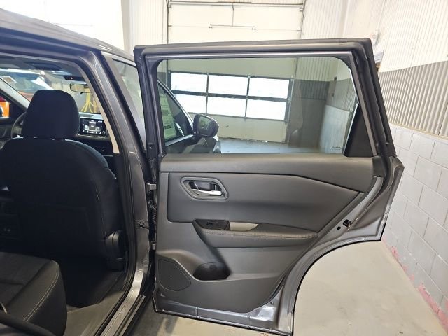 New 2026 Nissan Rogue SV AWD/4WD image 21