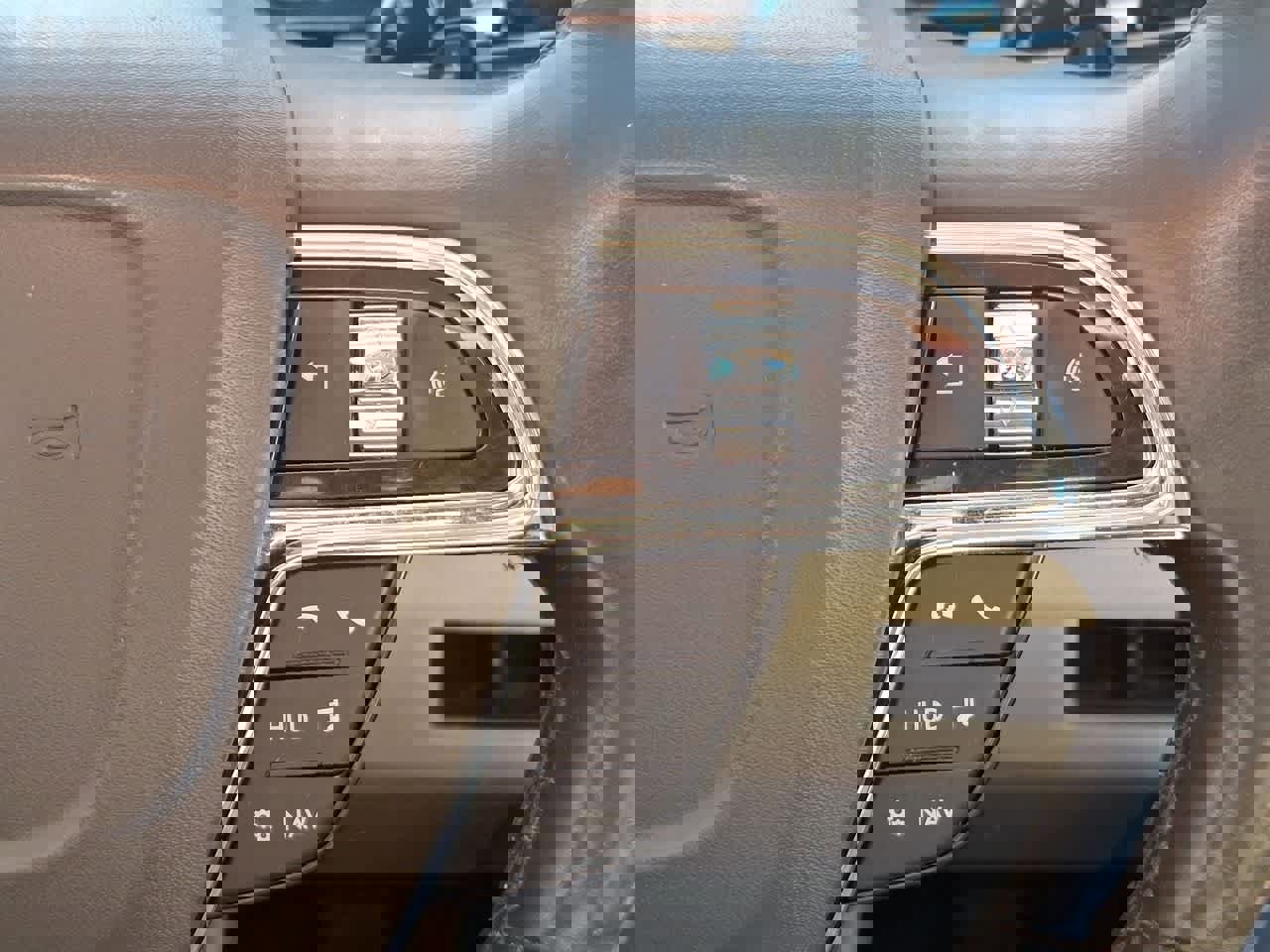 Used 2019 Lincoln Navigator Reserve image 24