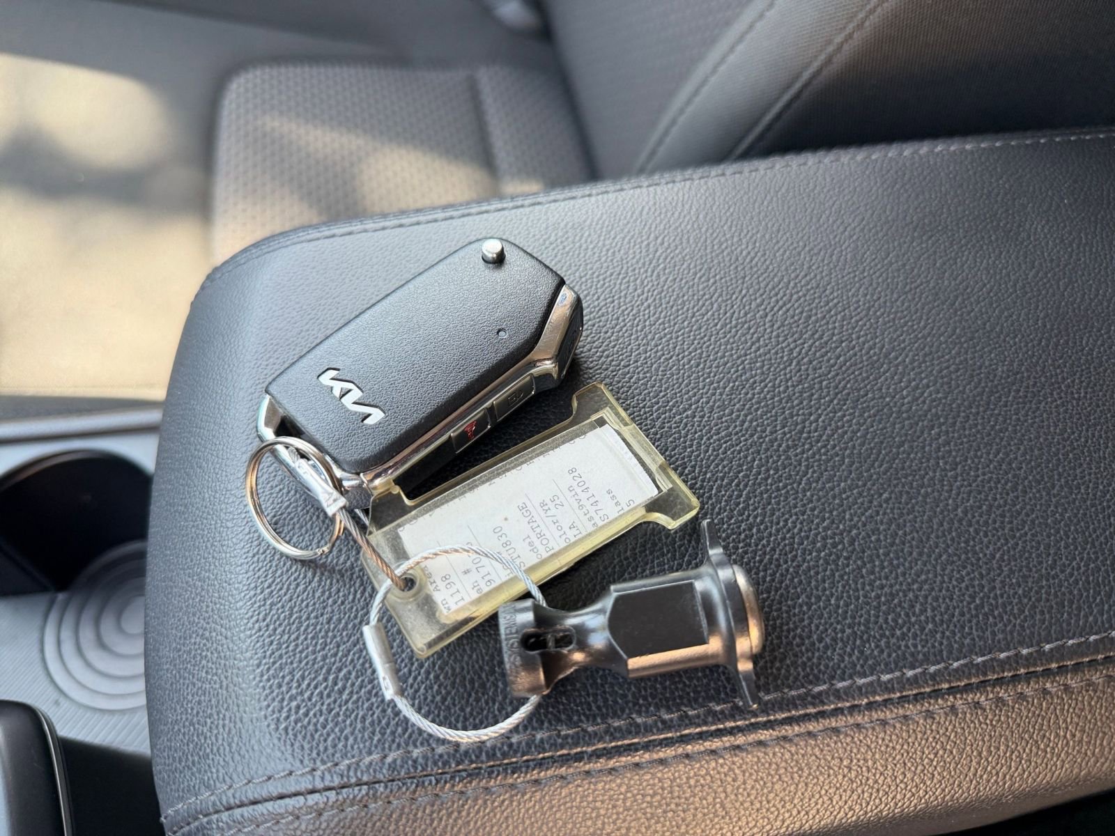 Used 2025 Kia Sportage LX image 21