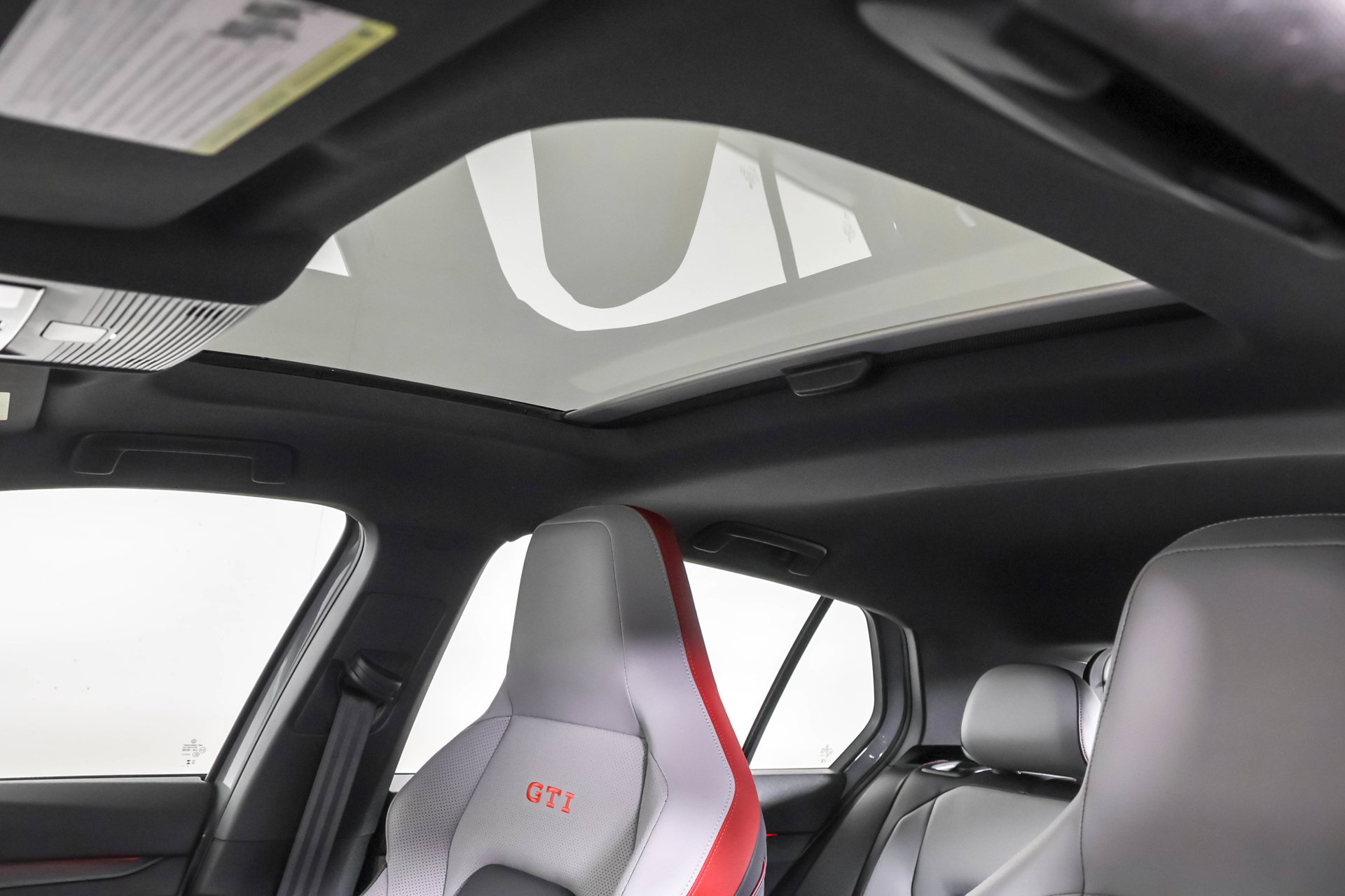 Used 2024 Volkswagen GTI Autobahn FWD image 33