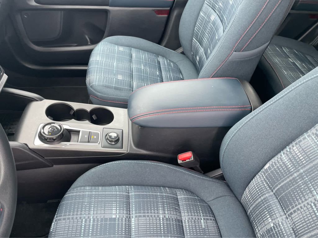 Used 2025 Ford Bronco Sport Heritage image 25