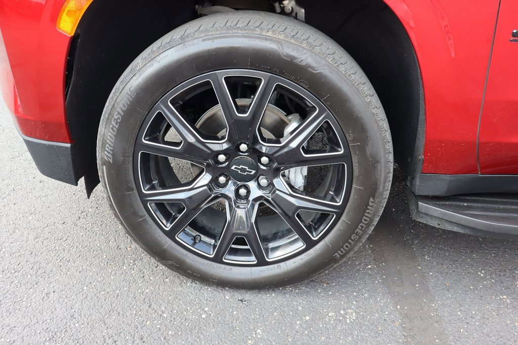 Used 2024 Chevrolet Suburban RST w/ Luxury Package image 40