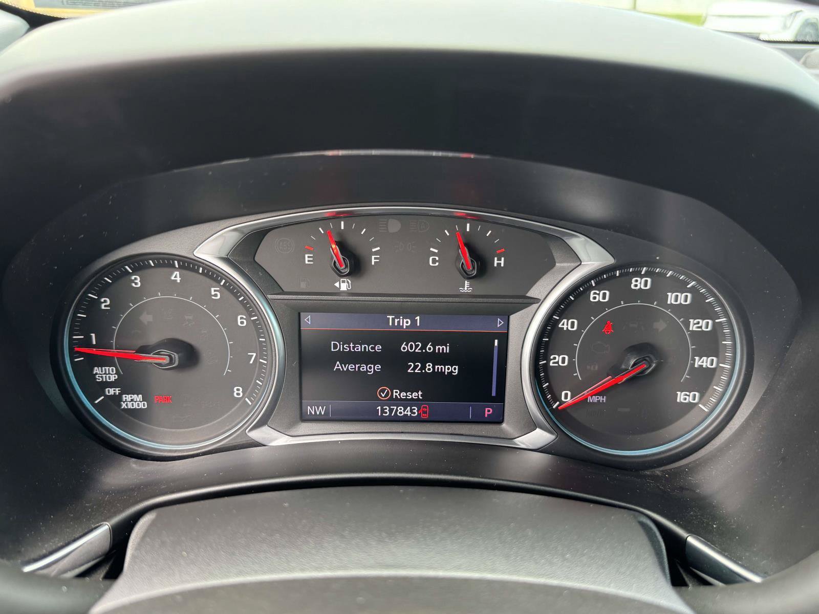 Used 2020 Chevrolet Equinox Premier AWD/4WD image 16
