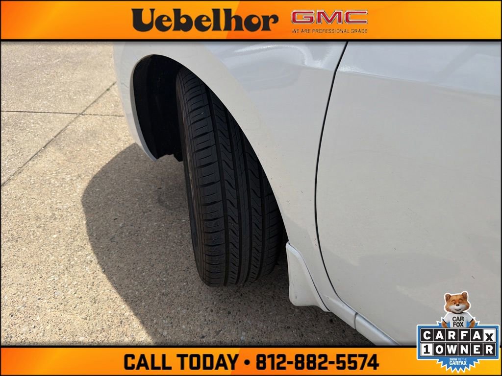Used 2025 Nissan Versa SV w/ Trunk Package FWD image 18