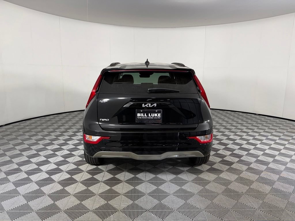 Used 2025 Kia Niro Wind FWD image 9