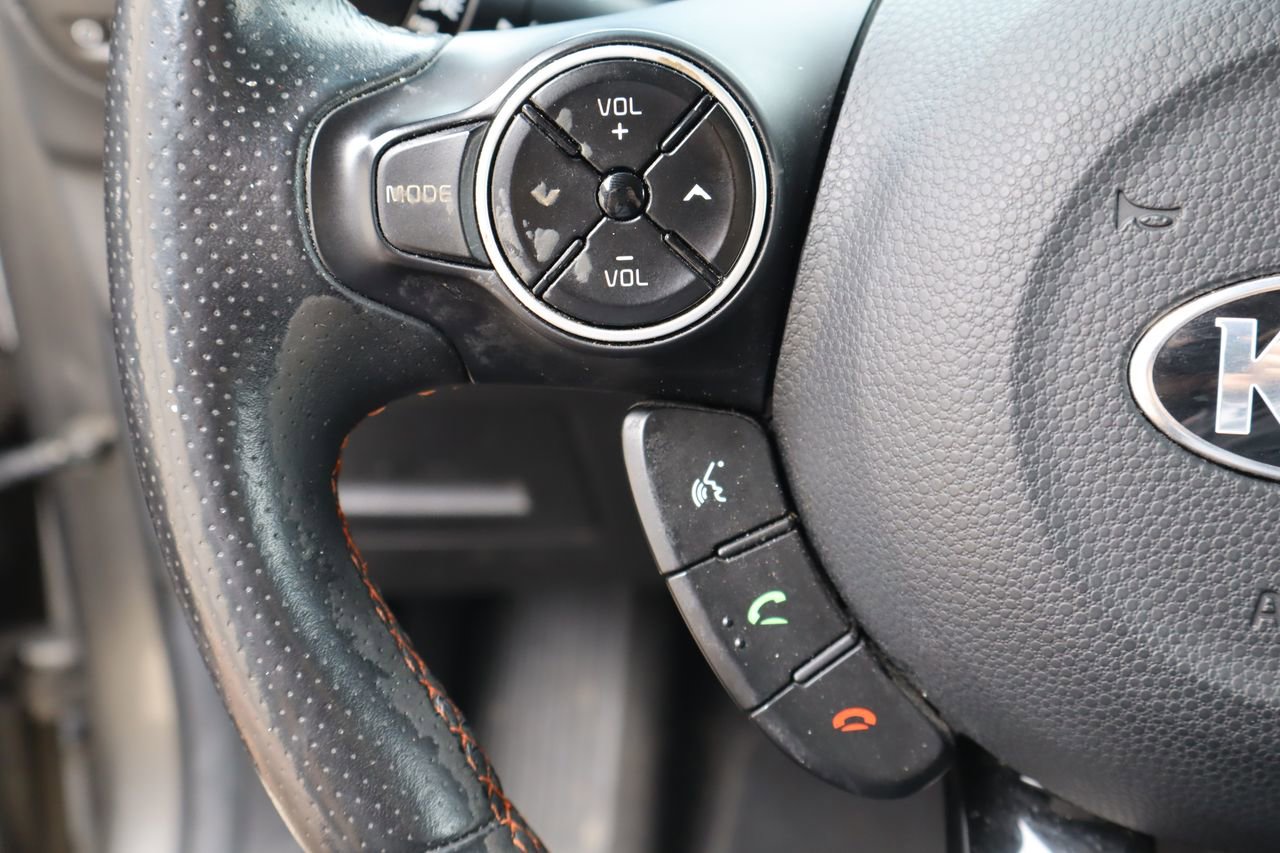 Used 2018 Kia Soul ! w/ Tech Package FWD image 12
