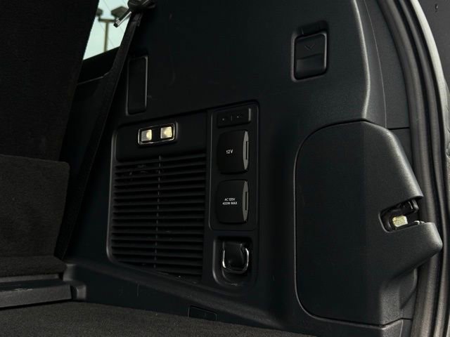 Used 2025 Ford Expedition Active AWD/4WD image 21