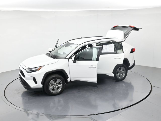 Used 2024 Toyota RAV4 XLE FWD image 48