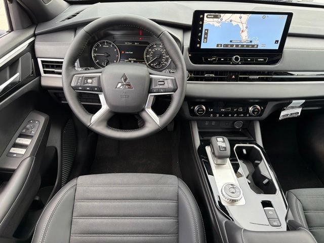 New 2026 Mitsubishi Outlander LE FWD image 16