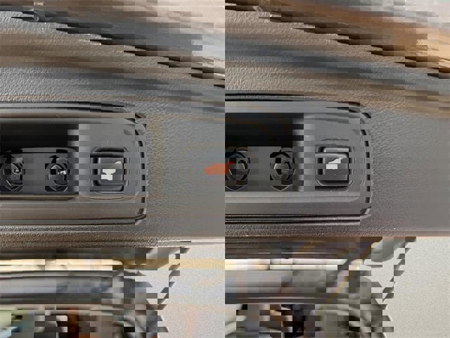 Used 2021 Honda Pilot Touring image 11