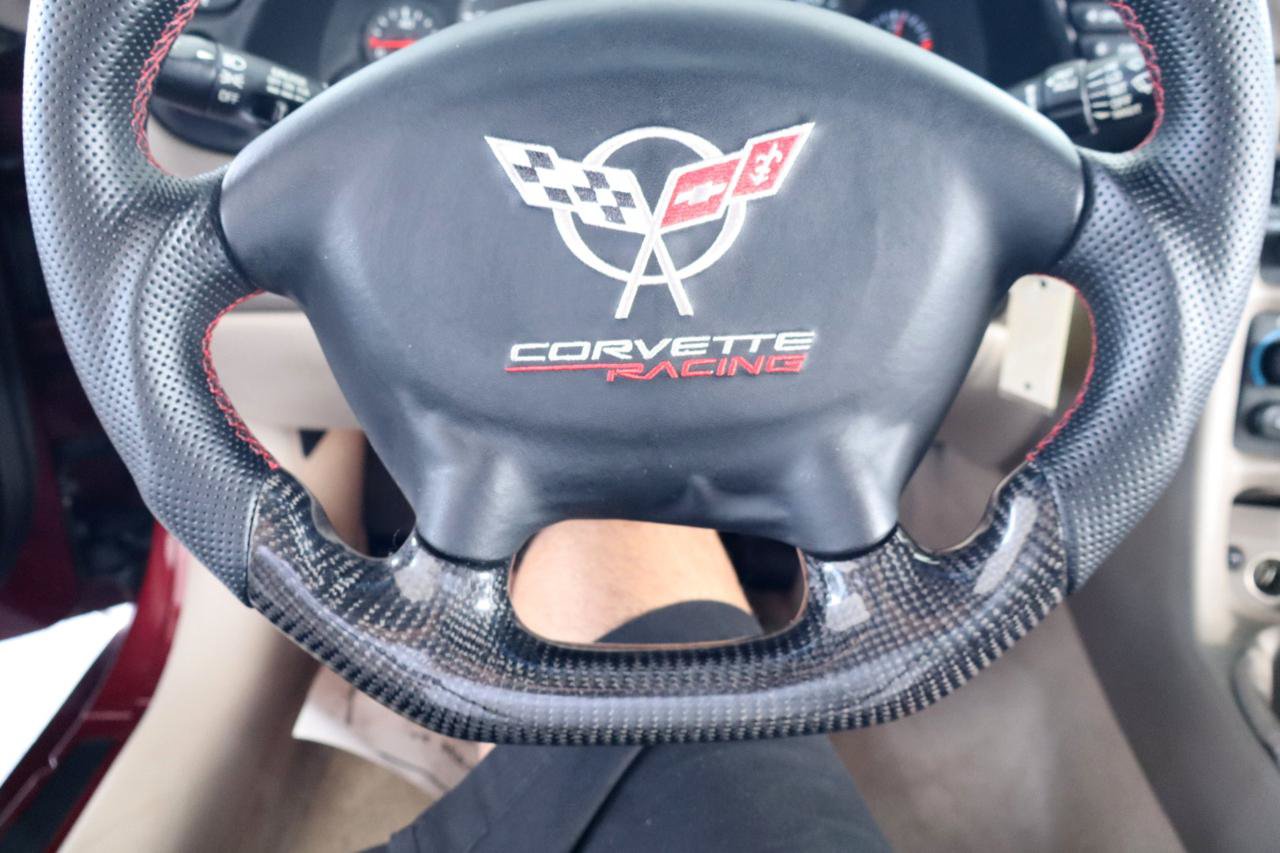 Used 2003 Chevrolet Corvette Coupe w/ Preferred Equipment Group RWD image 22
