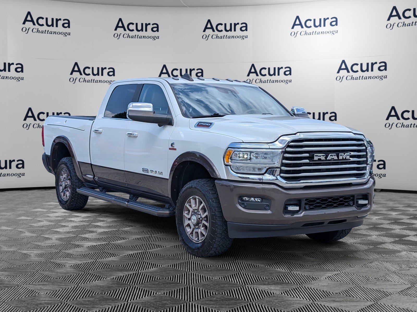 Used 2022 RAM 2500 Limited AWD/4WD image 1