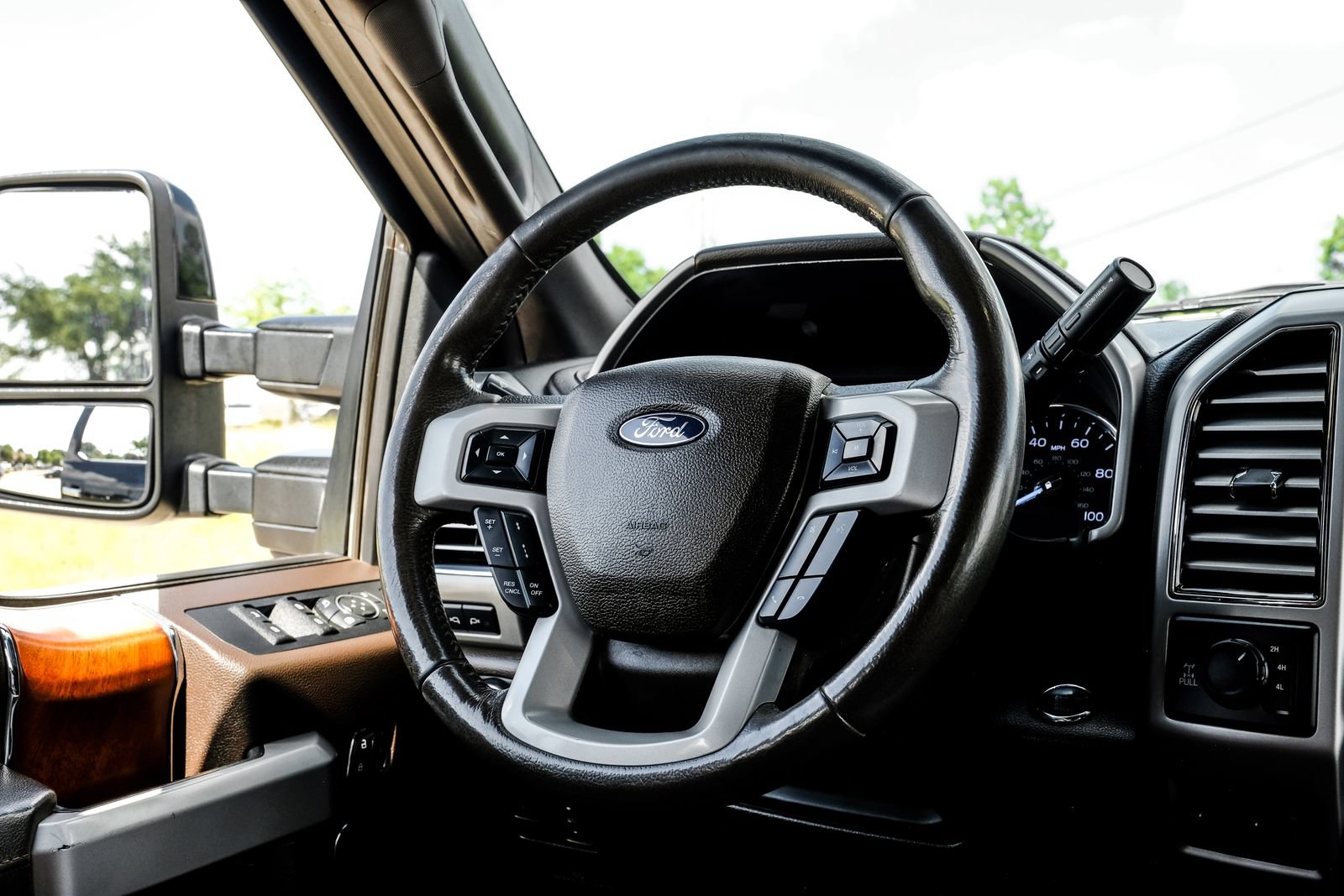 Used 2019 Ford F250 King Ranch w/ King Ranch Ultimate Package AWD/4WD image 13