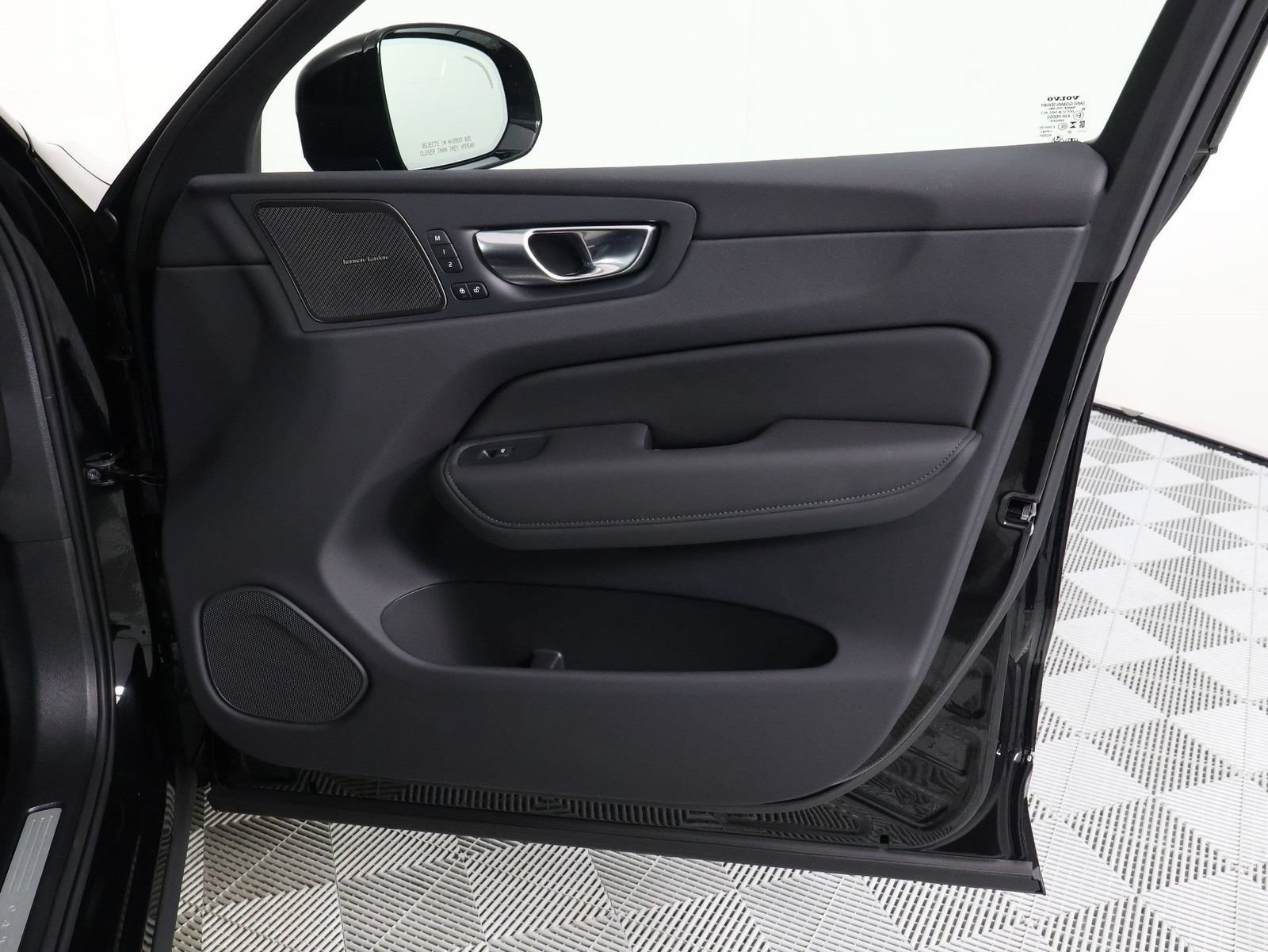 Certified 2026 Volvo XC60 B5 Ultra w/ Climate Package PRO AWD/4WD image 21