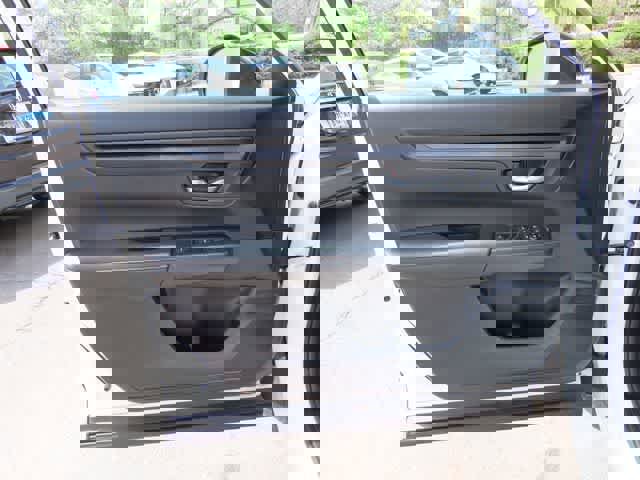 Used 2023 Honda CR-V Sport image 16