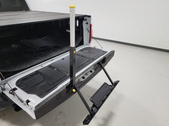 Used 2025 Ford F150 Raptor image 49