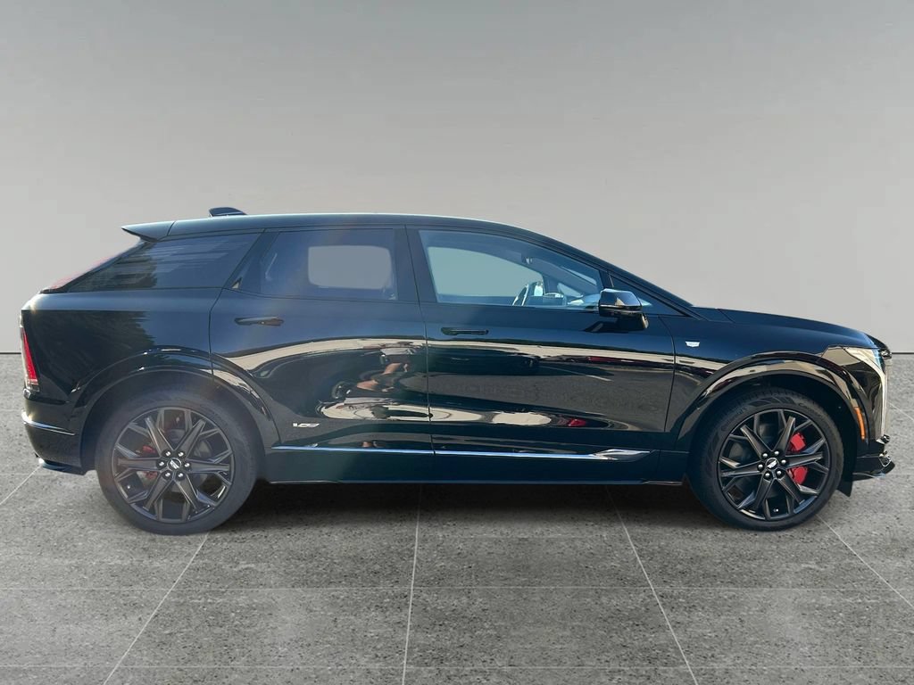 New 2026 Cadillac Optiq V AWD/4WD image 6