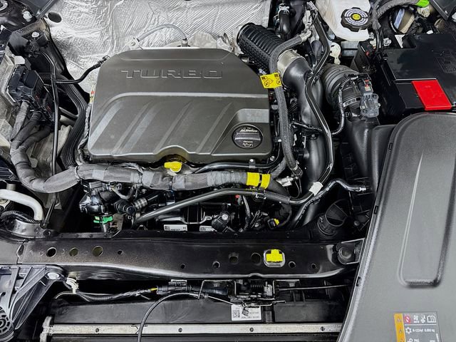 Used 2025 Chevrolet Trax LT w/ LT Convenience Package image 29