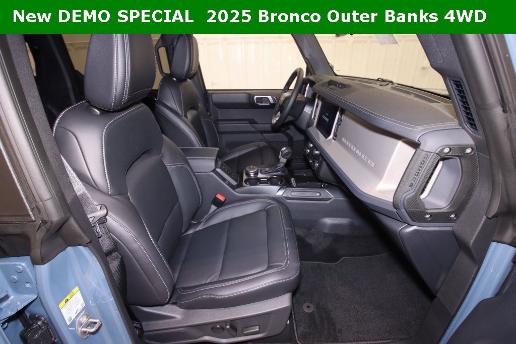 New 2025 Ford Bronco Outer Banks image 14