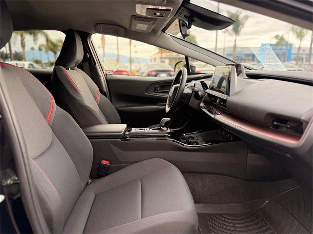 Used 2024 Toyota Prius Prime SE image 20
