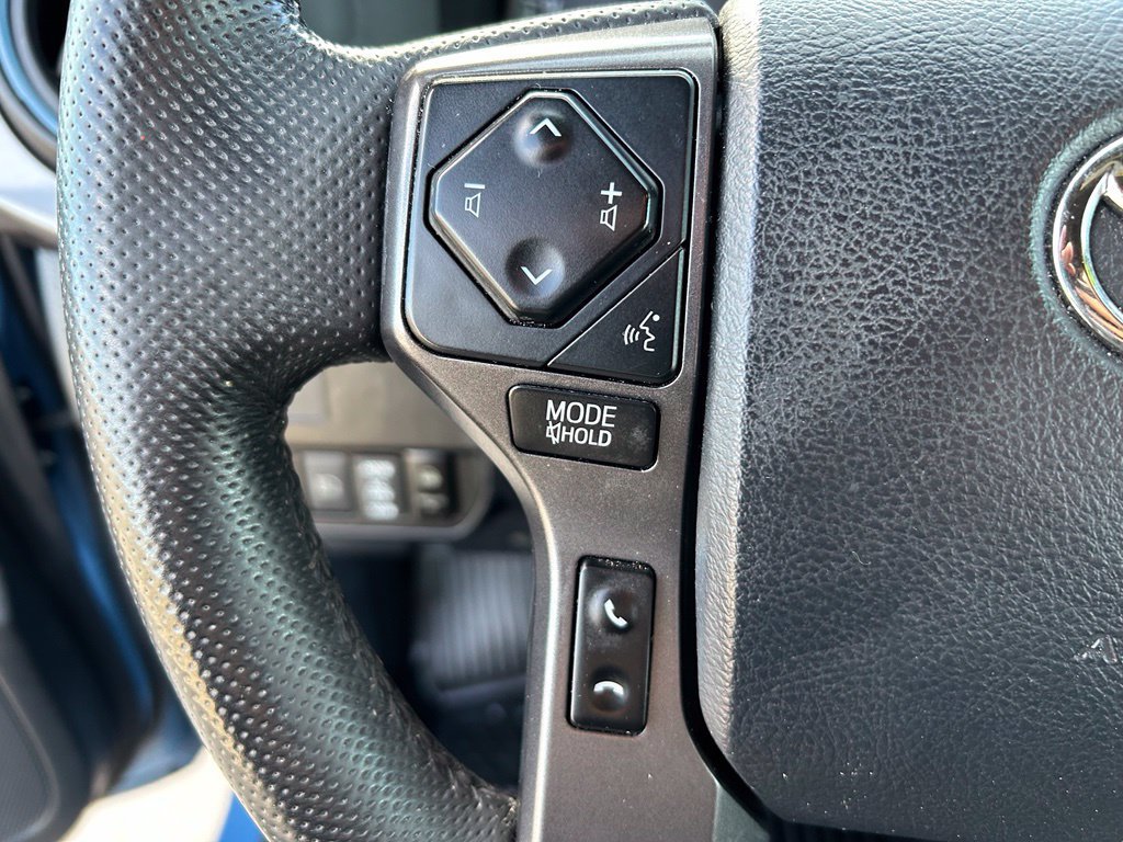 Used 2019 Toyota Tacoma TRD Sport AWD/4WD image 13