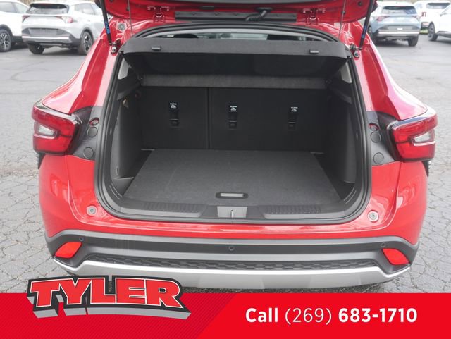 New 2026 Chevrolet Trax LT w/ Driver Confidence Package FWD image 17