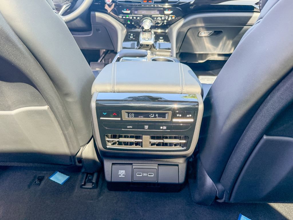 Certified 2023 Acura MDX SH-AWD w/ Technology Package image 24