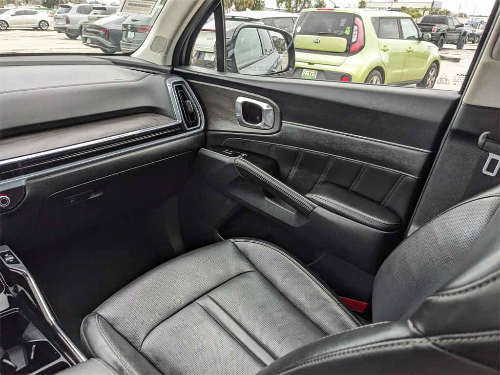 Certified 2024 Kia Sorento SX image 19