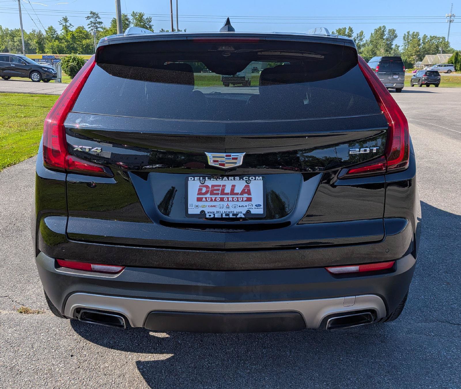 Used 2019 Cadillac XT4 Premium Luxury FWD image 9