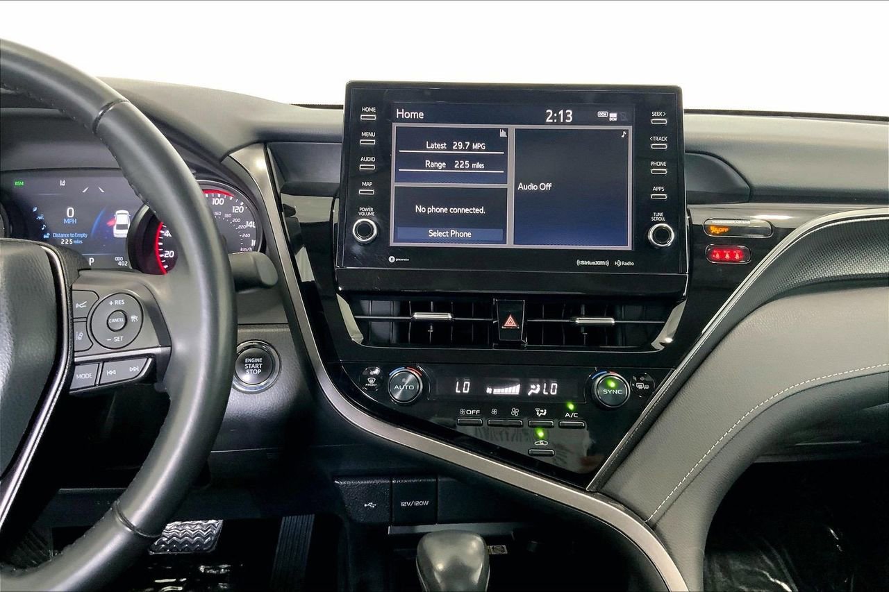 Used 2024 Toyota Camry XSE FWD image 5