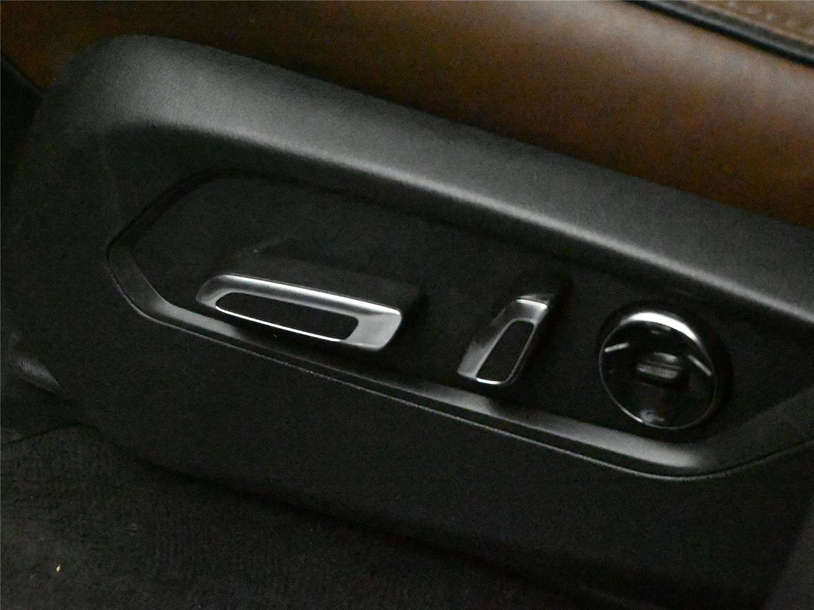 Certified 2023 Acura MDX SH-AWD w/ Advance Package image 8