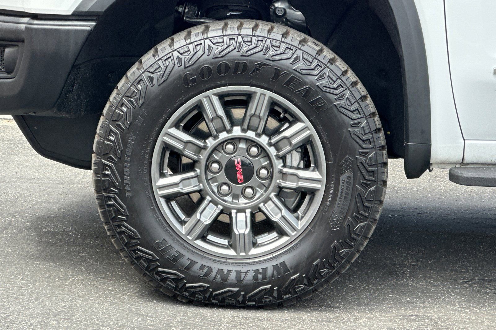 Certified 2026 GMC Sierra 1500 AT4X AWD/4WD image 27