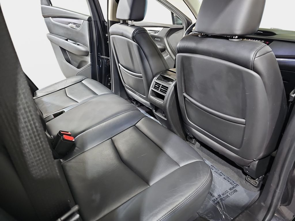 Used 2017 Cadillac XT5 Luxury w/ Driver Awareness Package AWD/4WD image 13