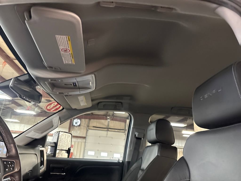Used 2018 GMC Sierra 2500 Denali AWD/4WD image 13