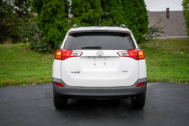 Used 2015 Toyota RAV4 XLE FWD image 6