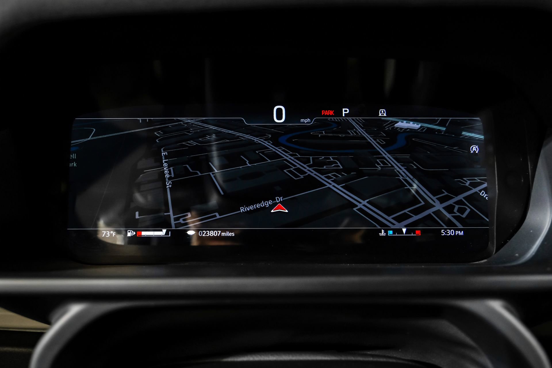 Used 2023 Land Rover Defender 110 SE image 23