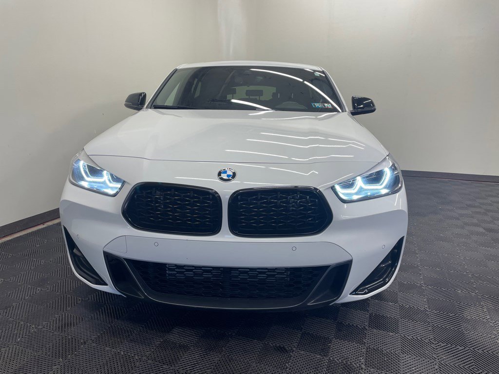 Used 2022 BMW X2 M35i w/ Shadowloine Package image 3