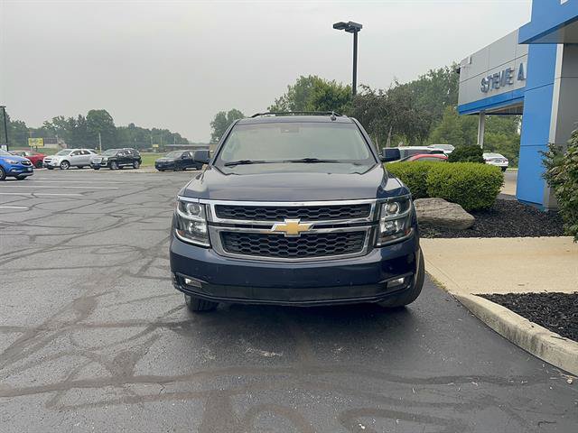 Used 2017 Chevrolet Tahoe LT w/ Luxury Package AWD/4WD image 3