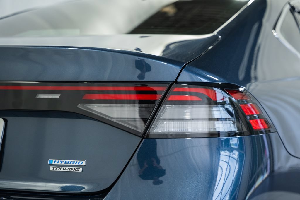 Used 2025 Honda Accord Touring image 6
