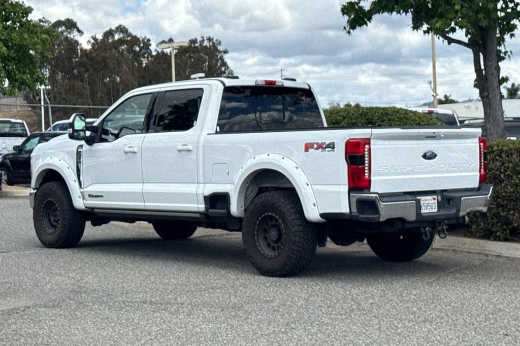 Used 2023 Ford F350 Lariat w/ Lariat Ultimate Package AWD/4WD image 4