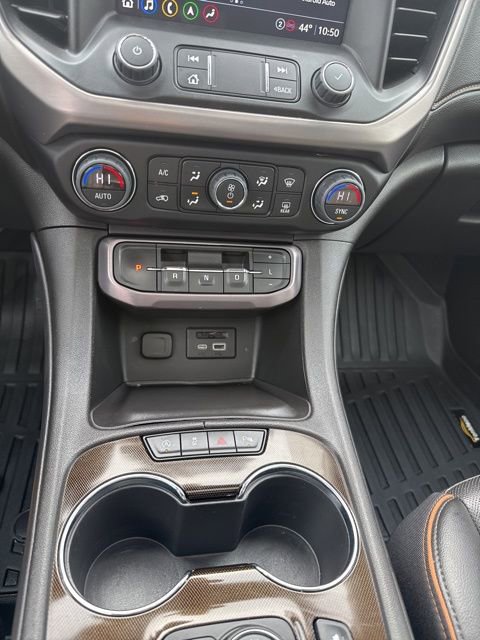 Used 2023 GMC Acadia AT4 w/ Technology Package image 28