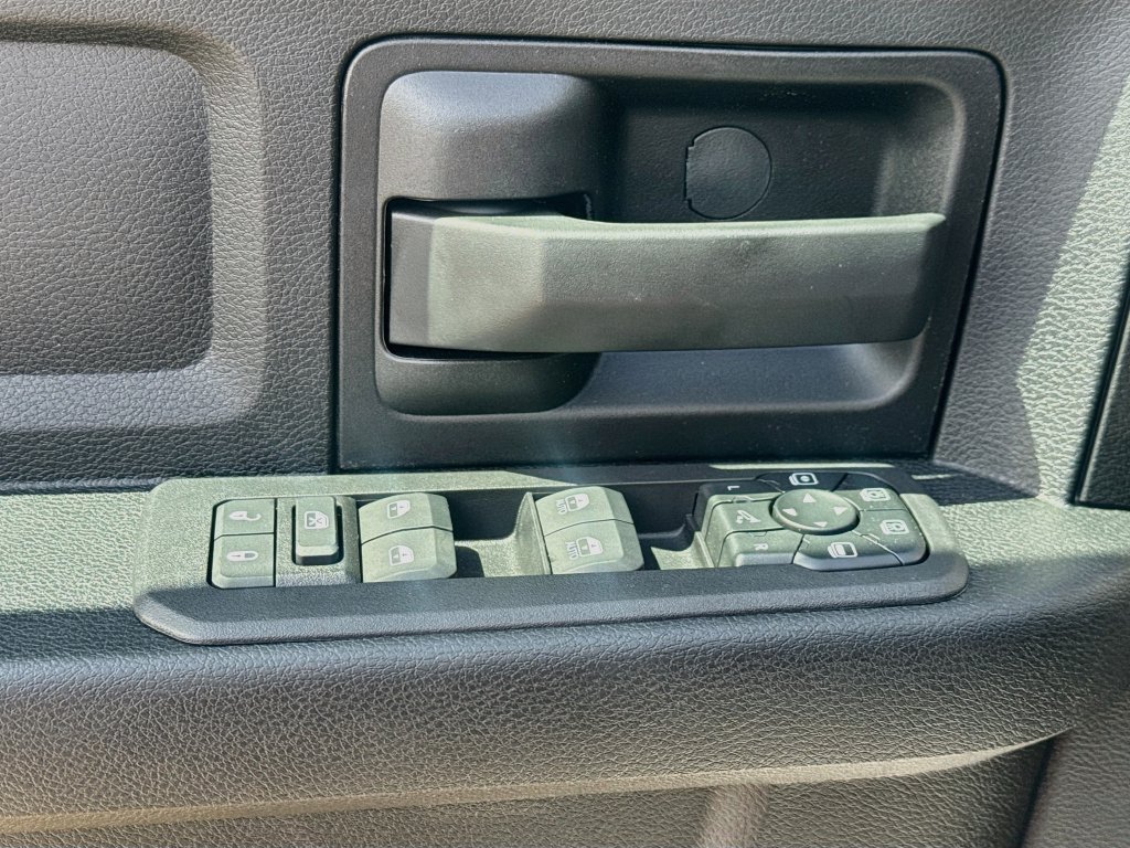 New 2027 RAM 2500 Tradesman AWD/4WD image 18