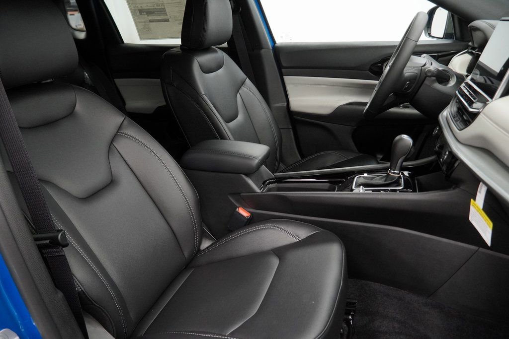 New 2026 Jeep Compass Limited image 33