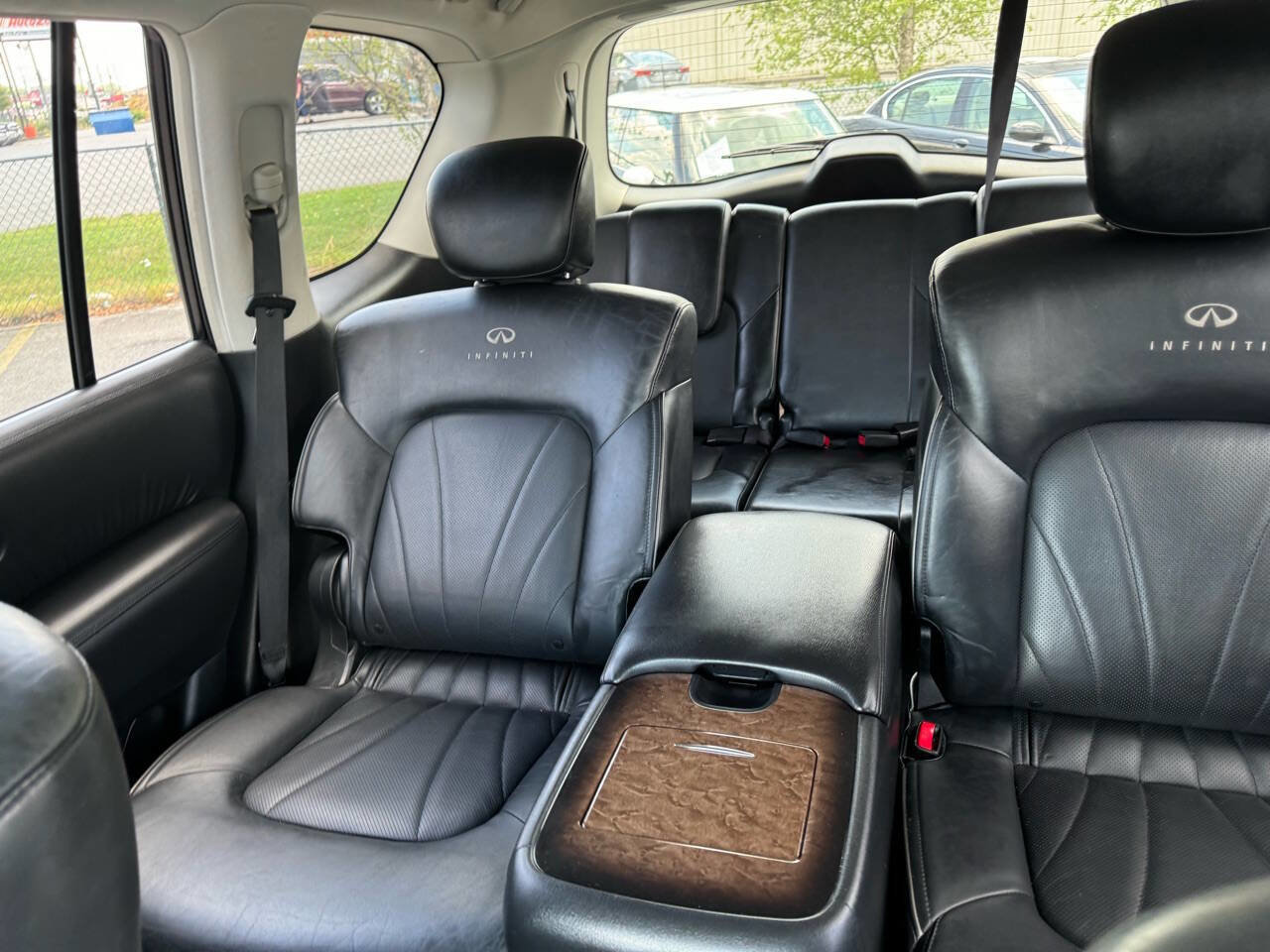 Used 2013 INFINITI QX56 2WD w/ Deluxe Touring Pkg image 30