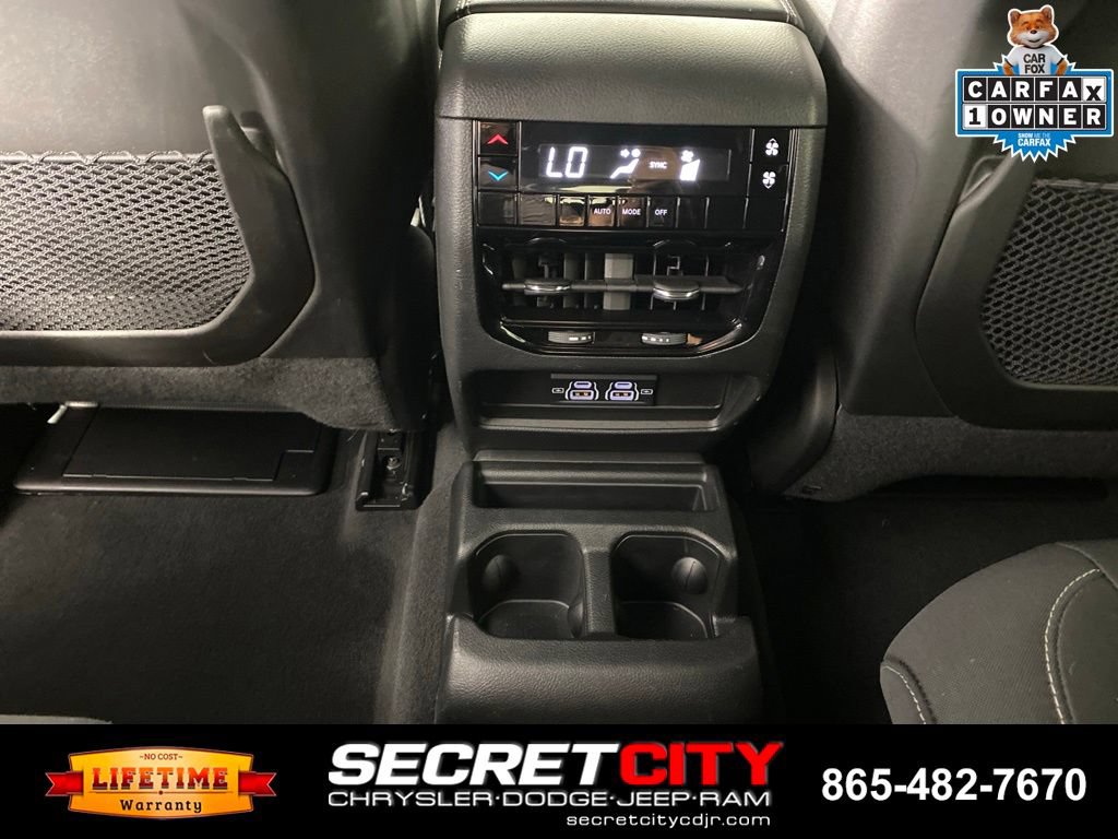 Used 2024 Jeep Grand Cherokee L Laredo AWD/4WD image 26