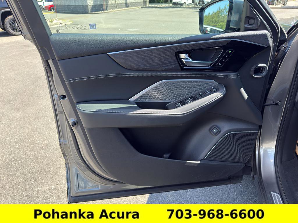 Certified 2023 Acura MDX SH-AWD w/ Advance Package image 22