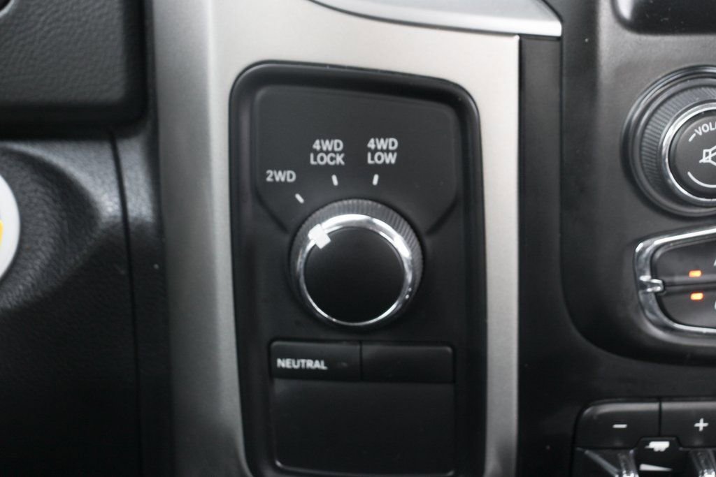 Used 2018 RAM 2500 SLT AWD/4WD image 28