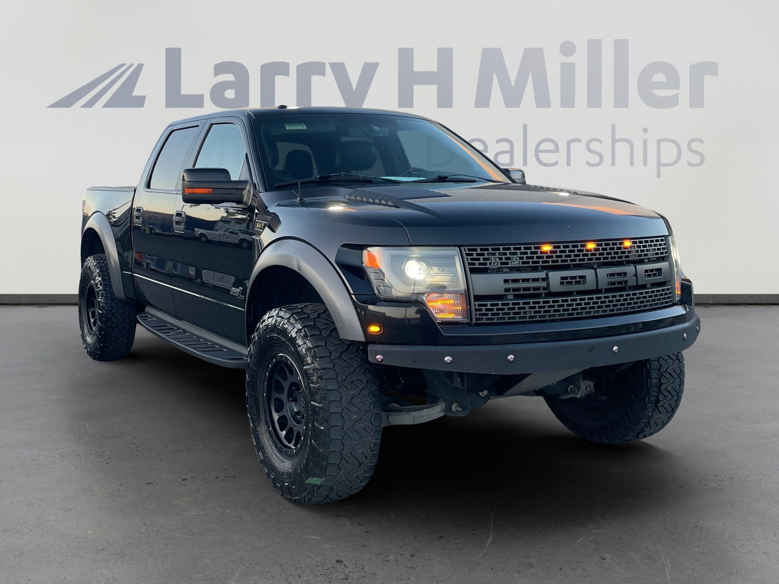 Used 2014 Ford F150 Raptor w/ Equipment Group 801A Luxury AWD/4WD image 7